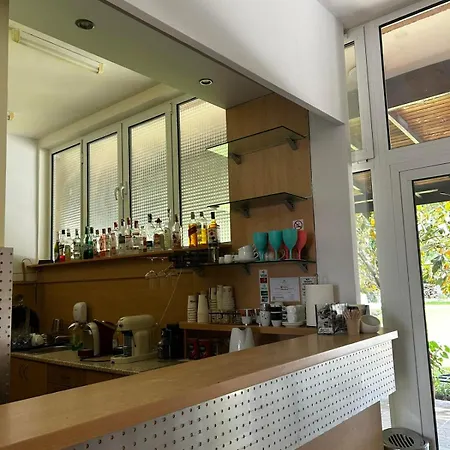 Family Magnolia, Sunny 酒店