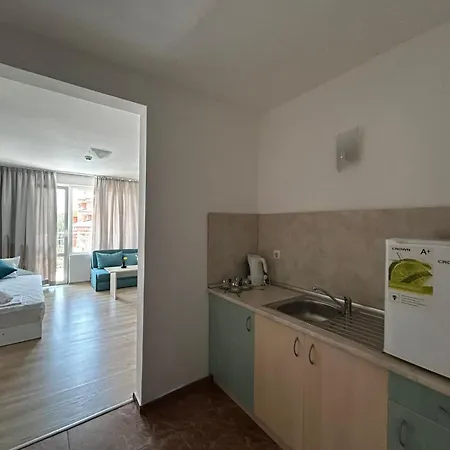 Отель Family Magnolia, Sunny 2*