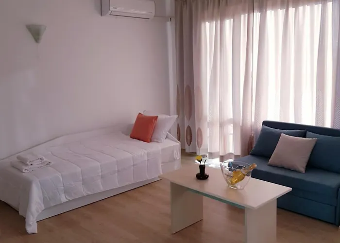 Family Magnolia, Sunny Хотел