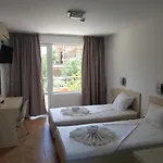 Family Magnolia, Sunny فندق ساني بيتش
