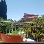 Family Magnolia, Sunny فندق ساني بيتش