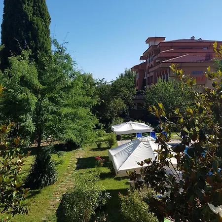 فندق Family Magnolia, Sunny 2*