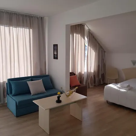 Family Magnolia, Sunny فندق