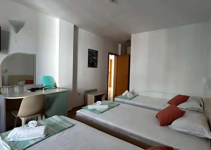 Family Magnolia, Sunny Sunny Beach